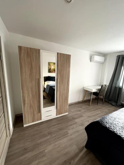 Familienwohnung Naehe Europapark, Messe, Gifiz See Offenburg Esterno foto
